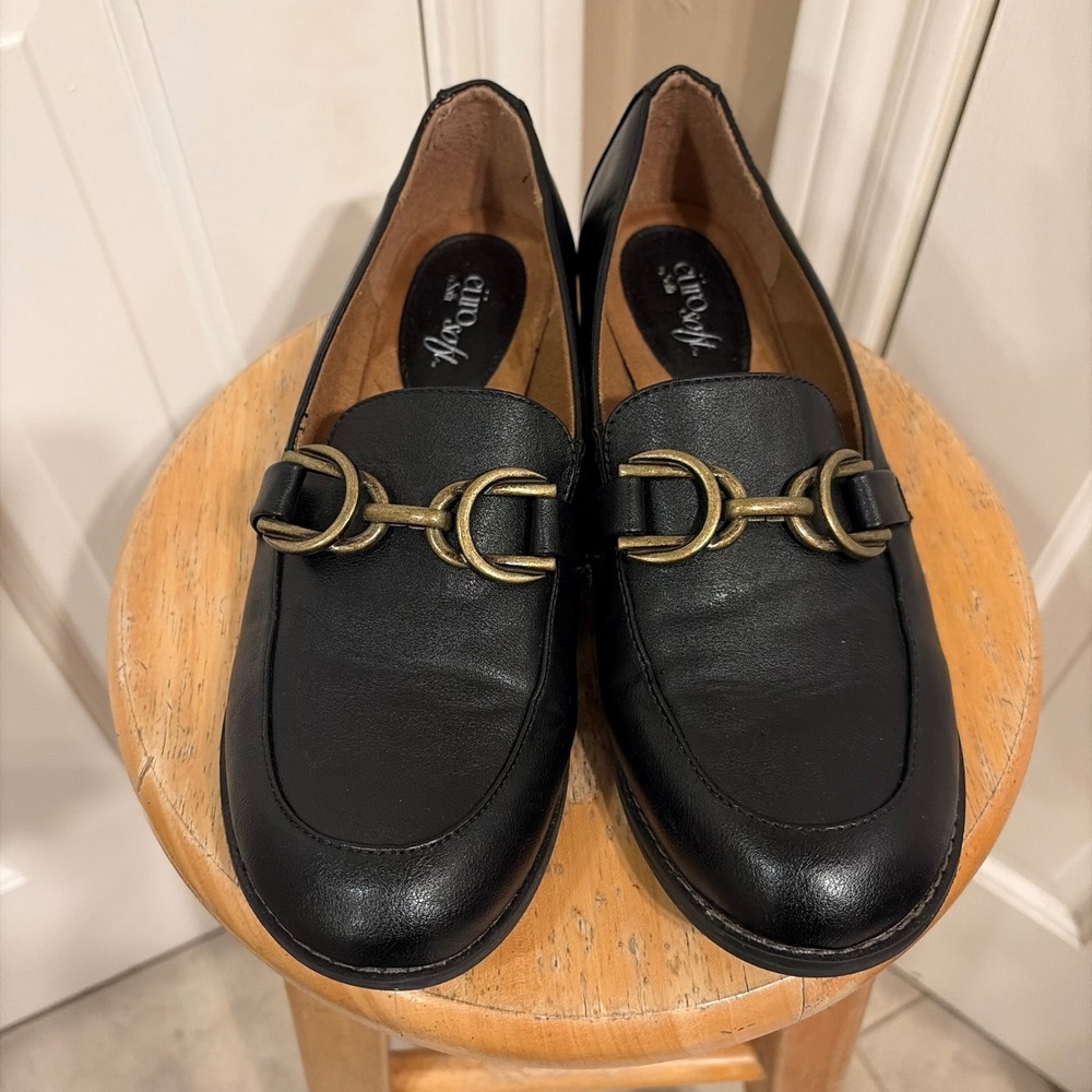 Eurosoft Womens Bit Loafer Shoes Black 9M Antique Brass Hardware Comfort Slip On